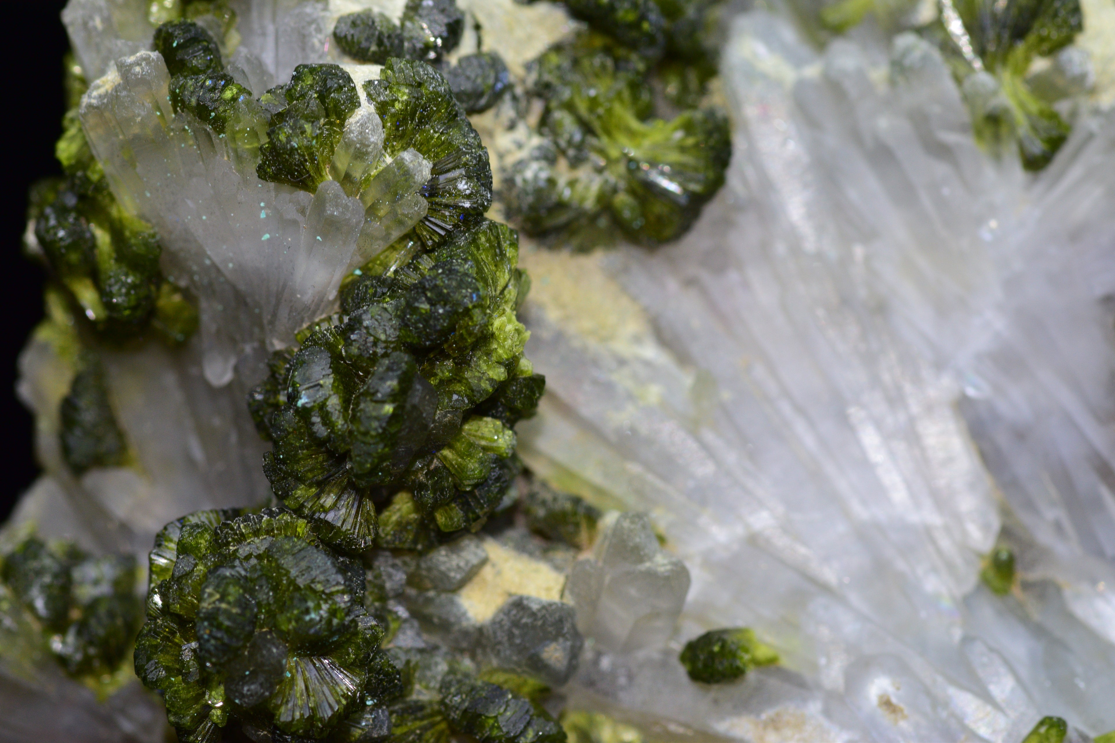 Quartz Cluster With Epidote 1
