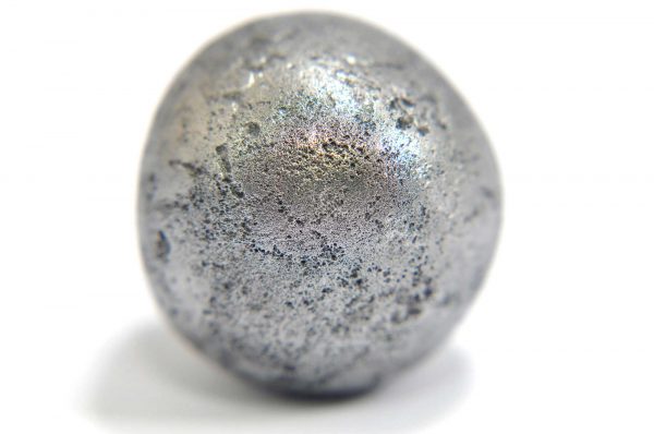 Iron meteorite 31.6 gram macro photography 02