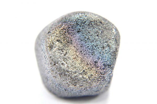 Iron meteorite 31.8 gram macro photography 02