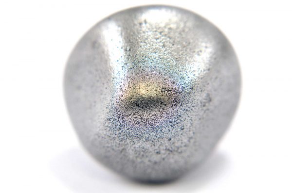 Iron meteorite 23.7 gram macro photography 01