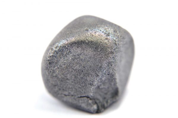 Iron meteorite 20.1 gram macro photography 01