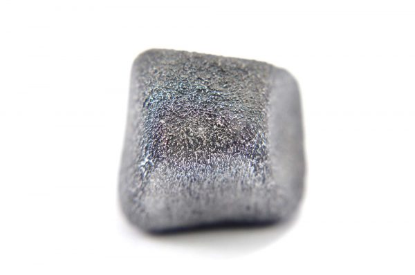 Iron meteorite 16.7 gram macro photography 03