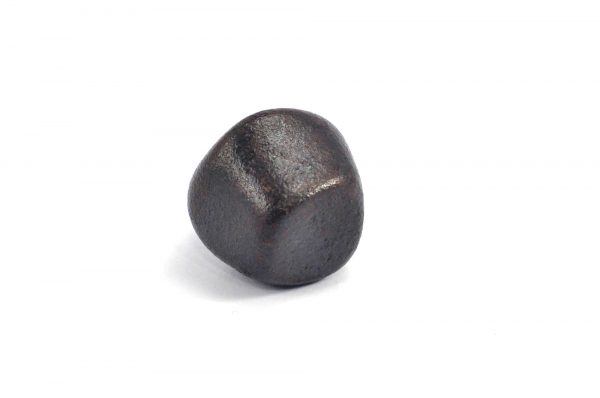 Iron meteorite 18.9 gram wide photography 04