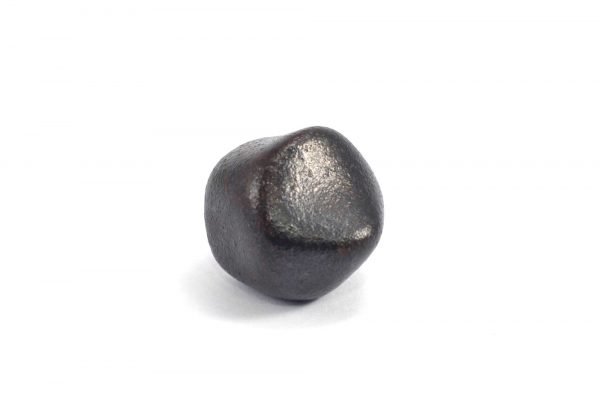 Iron meteorite 18.9 gram wide photography 02