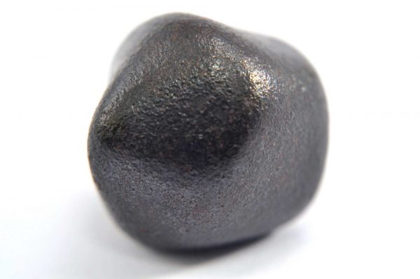 Iron meteorite 18.9 gram macro photography 07