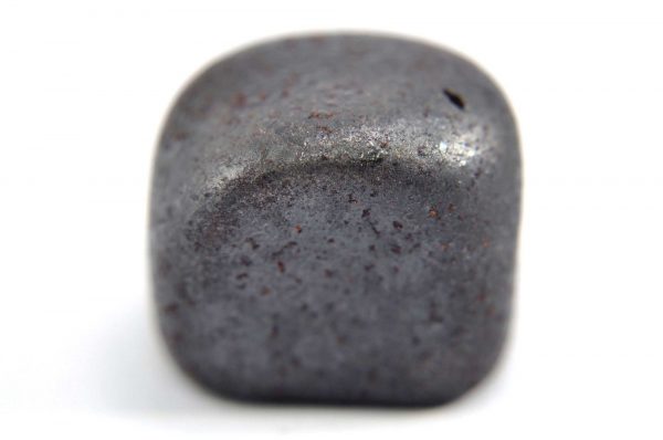 Iron meteorite 19.4 gram macro photography 05