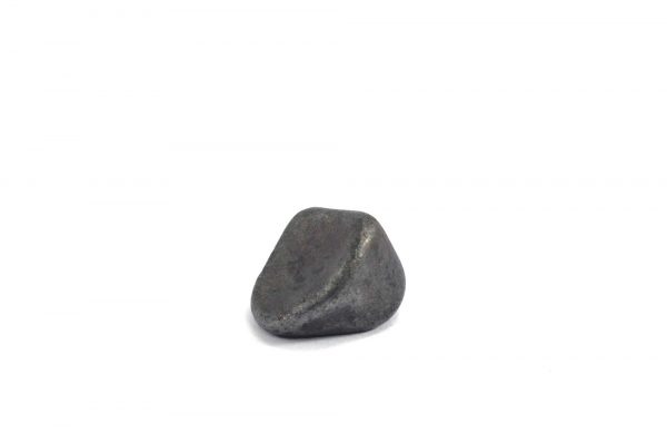 Iron meteorite 5.1 gram wide photography 01