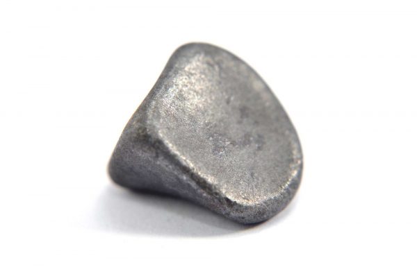 Iron meteorite 5.1 gram macro photography 03