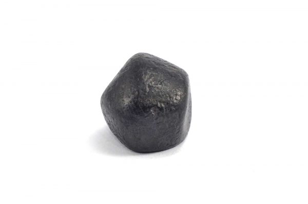 Iron meteorite 22.5 gram wide photography 02