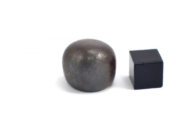 Iron meteorite 24.2 gram wide photography 12
