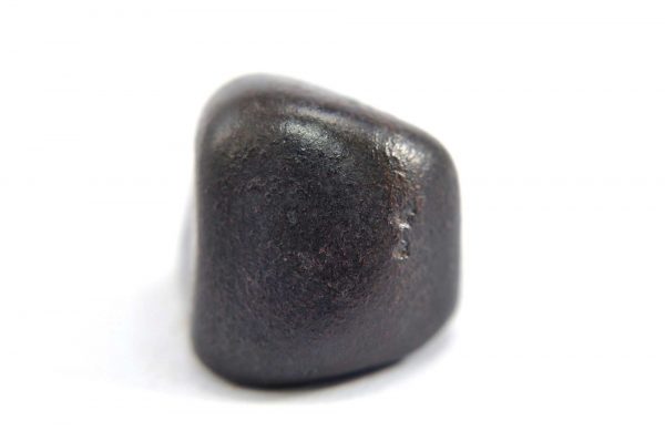 Iron meteorite 8.7 gram macro photography 09