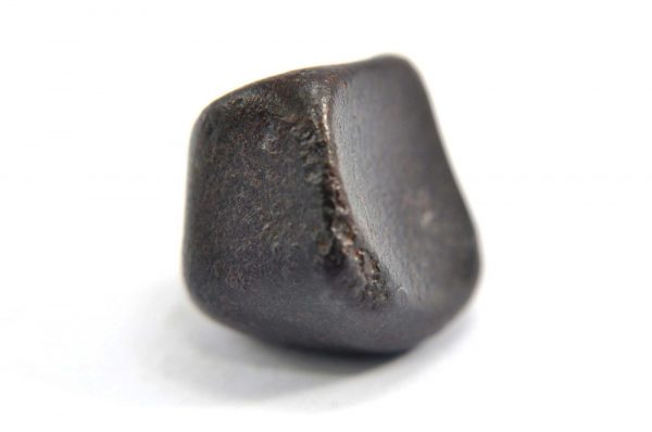 Iron meteorite 8.7 gram macro photography 06