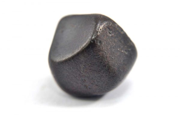 Iron meteorite 8.7 gram macro photography 05