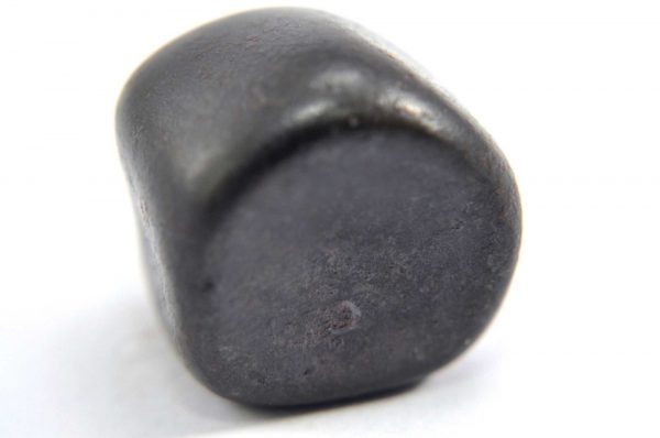 Iron meteorite 19.5 gram macro photography 08