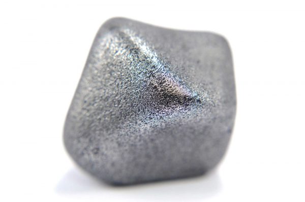 Iron meteorite 22.9 gram macro photography 03