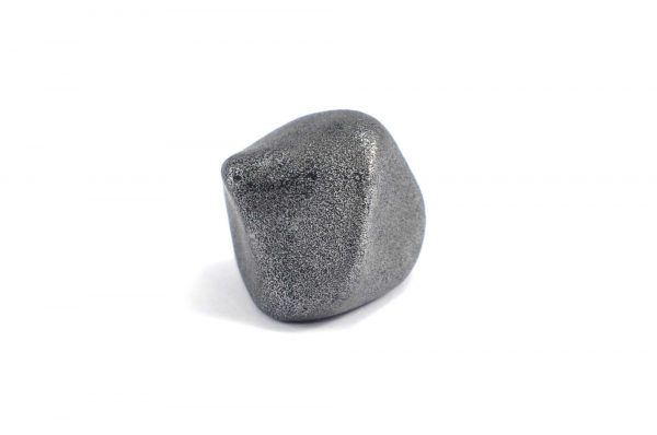 Iron meteorite 22.9 gram wide photography 02
