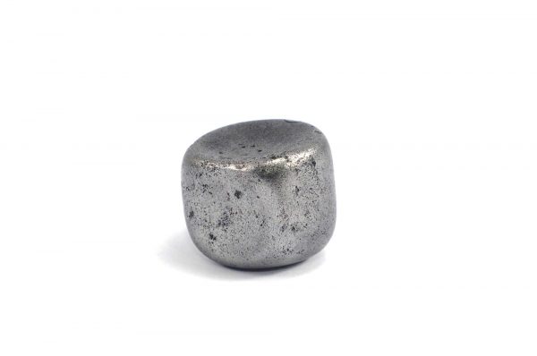 Iron meteorite 19.3 gram wide photography 06