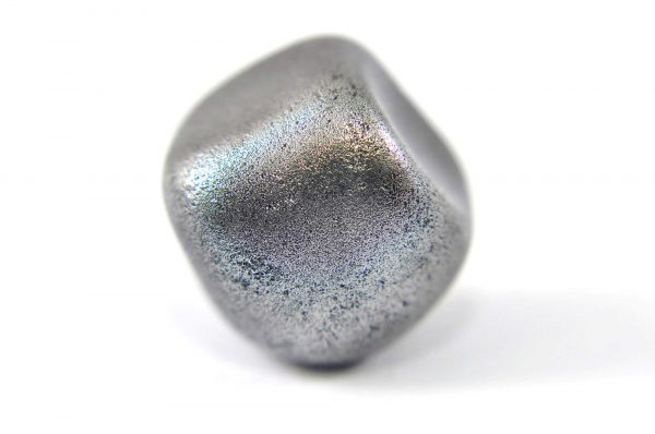 Iron meteorite 16.8 gram macro photography 03