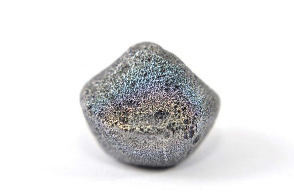 Iron meteorite 14.4 gram macro photography 03