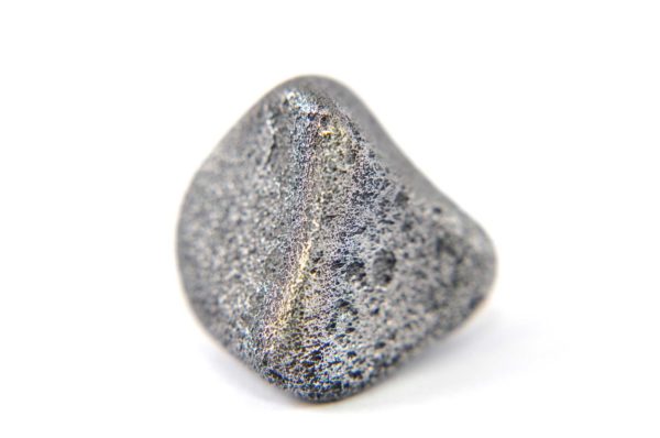 Iron meteorite 12.4 gram macro photography 02
