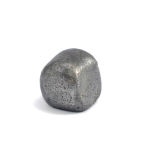 Iron meteorite 11.5 gram wide photography 01