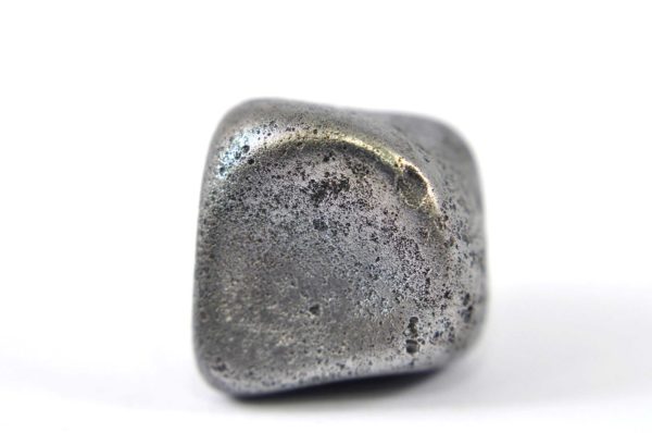 Iron meteorite 9.3 gram macro photography 07