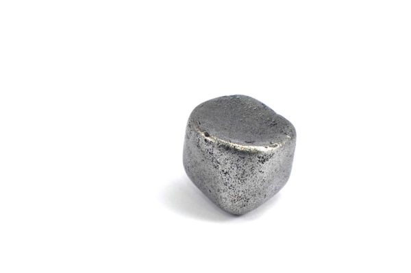Iron meteorite 15.3 gram wide photography 07
