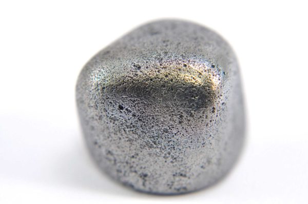 Iron meteorite 15.3 gram macro photography 09