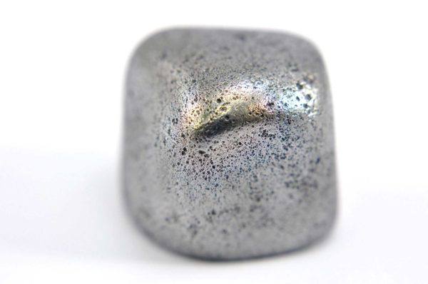 Iron meteorite 15.3 gram macro photography 08