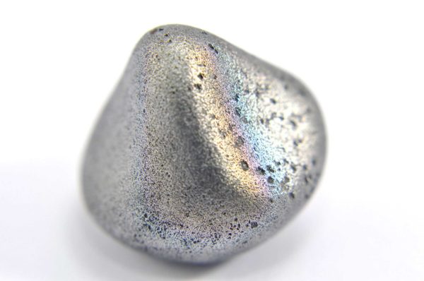 Iron meteorite 15.9 gram macro photography 05