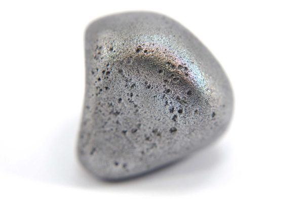 Iron meteorite 15.9 gram macro photography 01