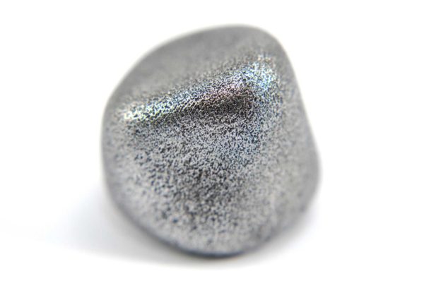 Iron meteorite 14.8 gram macro photography 01