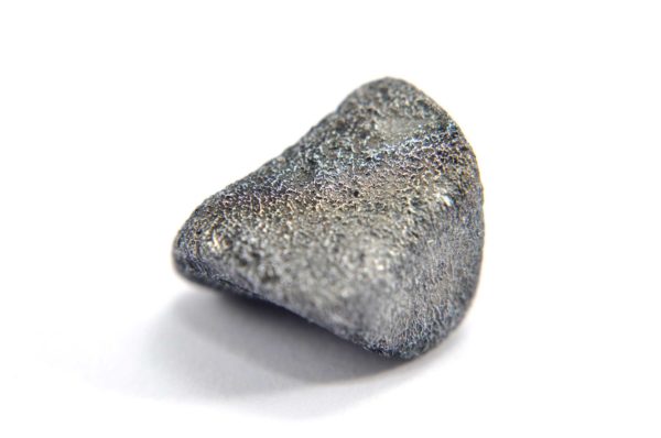 Iron meteorite 5.5 gram macro photography 17