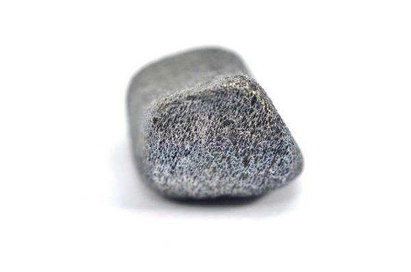 Iron meteorite 5.5 gram macro photography 08