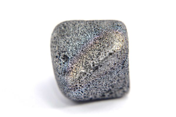 Iron meteorite 8.5 gram macro photography 14