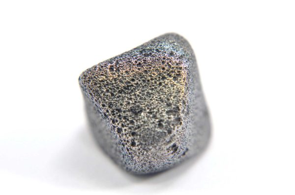 Iron meteorite 8.5 gram macro photography 08