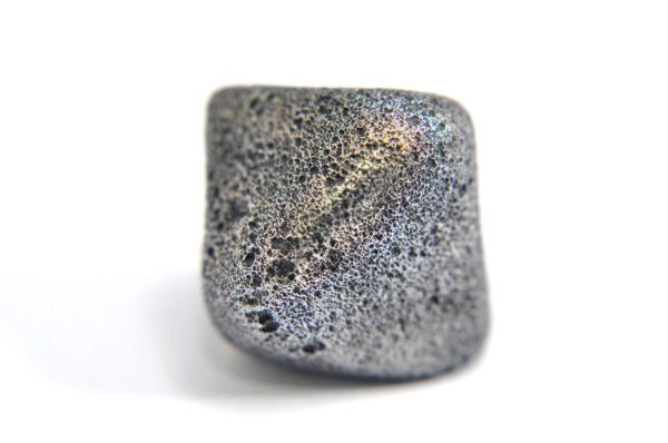 Iron meteorite 8.5 gram macro photography 03