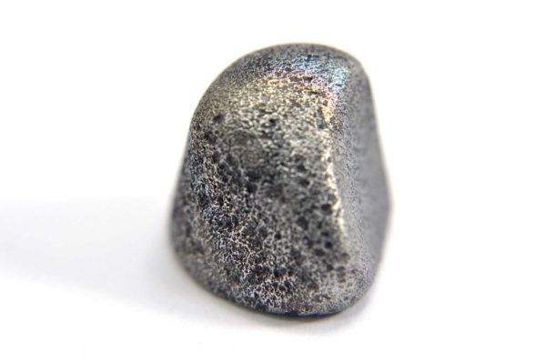Iron meteorite 6.4 gram macro photography 16