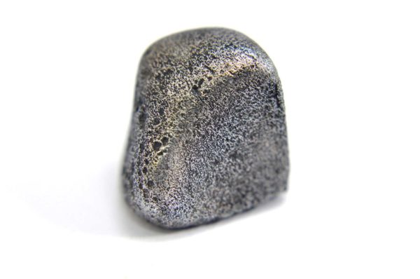Iron meteorite 6.4 gram macro photography 15