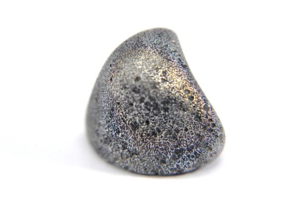 Iron meteorite 6.4 gram macro photography 04