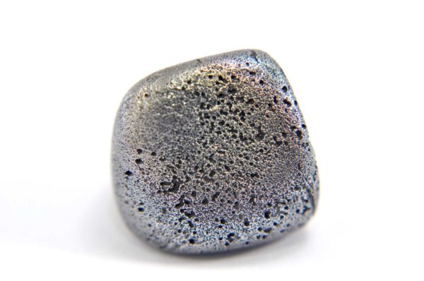 Iron meteorite 9.1 gram macro photography 05