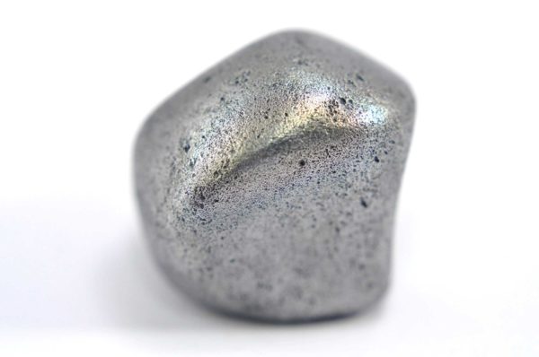 Iron meteorite 15.9 gram macro photography 06