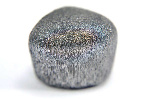 Iron meteorite 14.3 gram macro photography 09