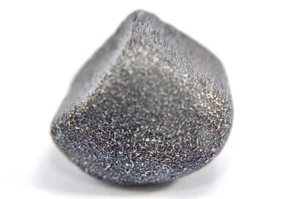 Iron meteorite 14.3 gram macro photography 04