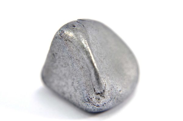 Iron meteorite 9.1 gram macro photography 05