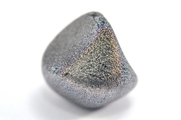Iron meteorite 11.8 gram macro photography 02