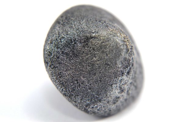 Iron meteorite 16.0 gram macro photography 16