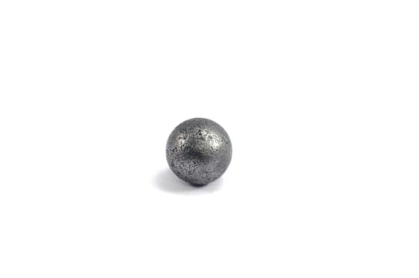 Iron meteorite 3.4 gram wide photography 02