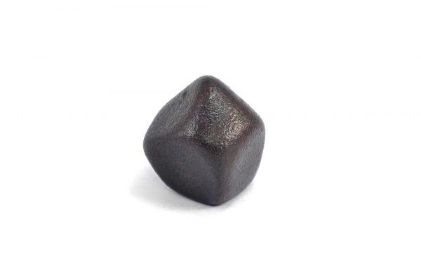 Iron meteorite 18.1 gram wide photography 04