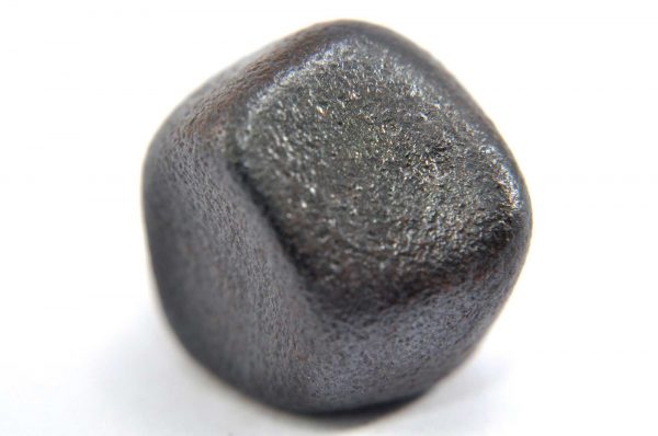 Iron meteorite 18.1 gram macro photography 04